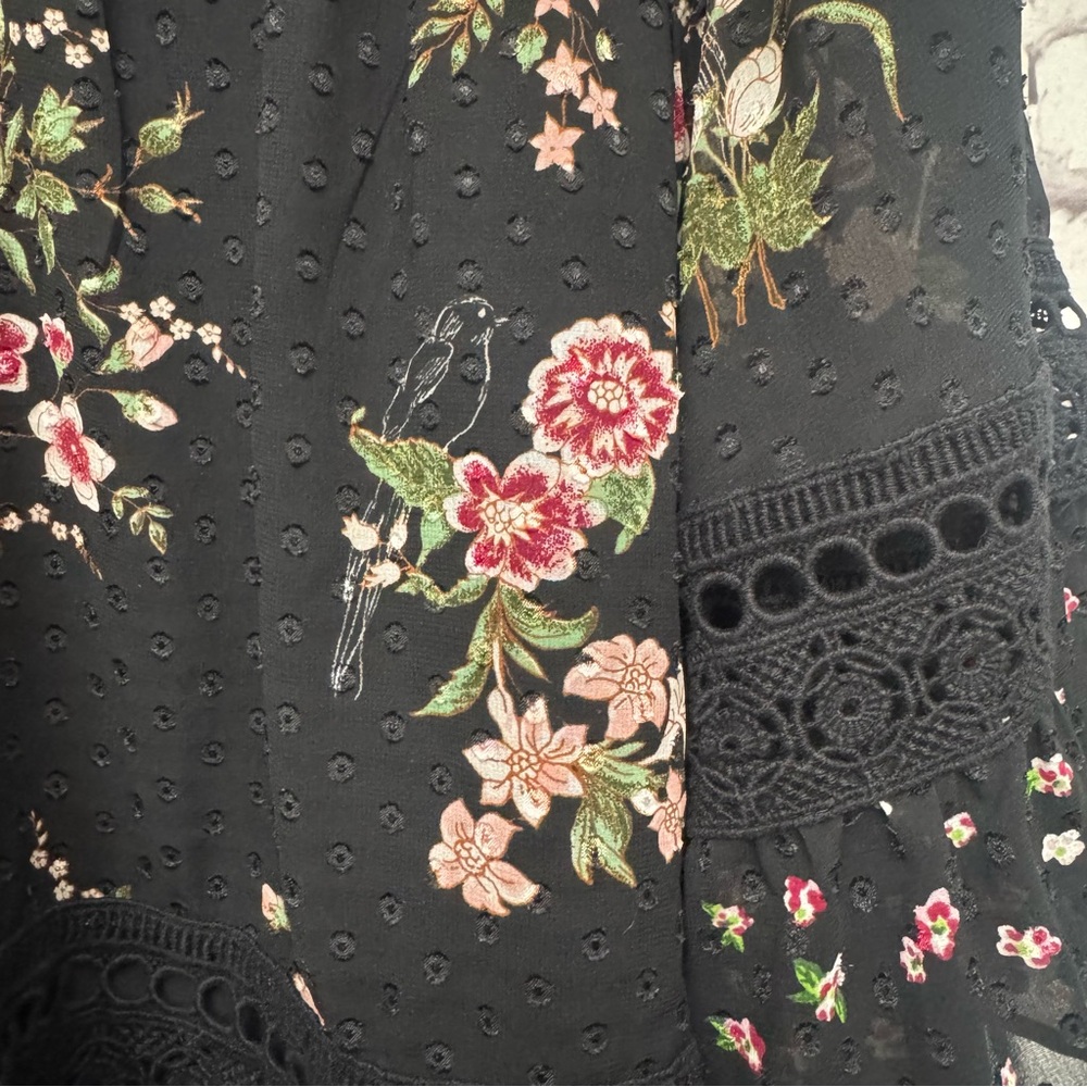 Anthropologie Mauve Steffy Bell-Sleeve Blouse in Black Size Small - Picture 8 of 10